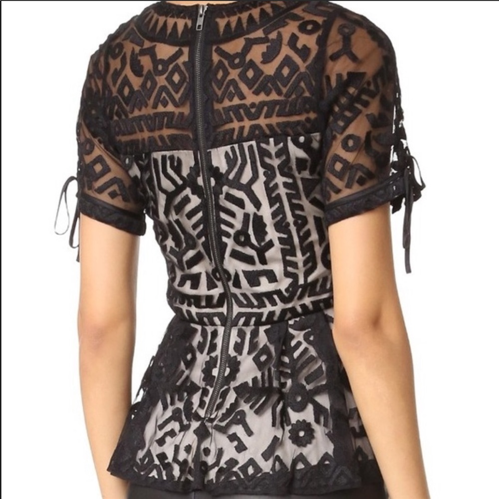 Parker geometric embroidery top xs - Picture 6 of 6